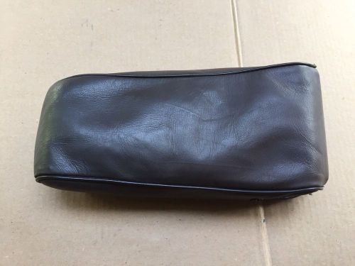 Mercedes w124 1989-1995 arm rest leather in center consola dark brown color.