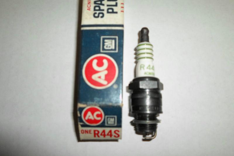 Vintage nos ac r44s r 44 s spark plugs acniter