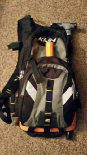 Klim hydration backpack with hmk shovel