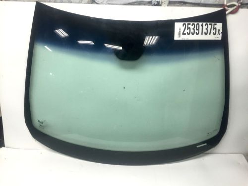 Volvo xc90 windshield glass 03-09 oem