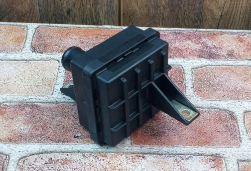 Vintage OEM 1992-1995 Mercedes-Benz Air Injection Smog Pump Filter Box (NOS), US $49.95, image 5