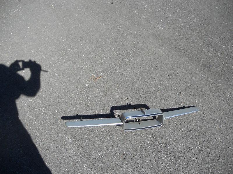 1967 mustang grille center section / bars  rare