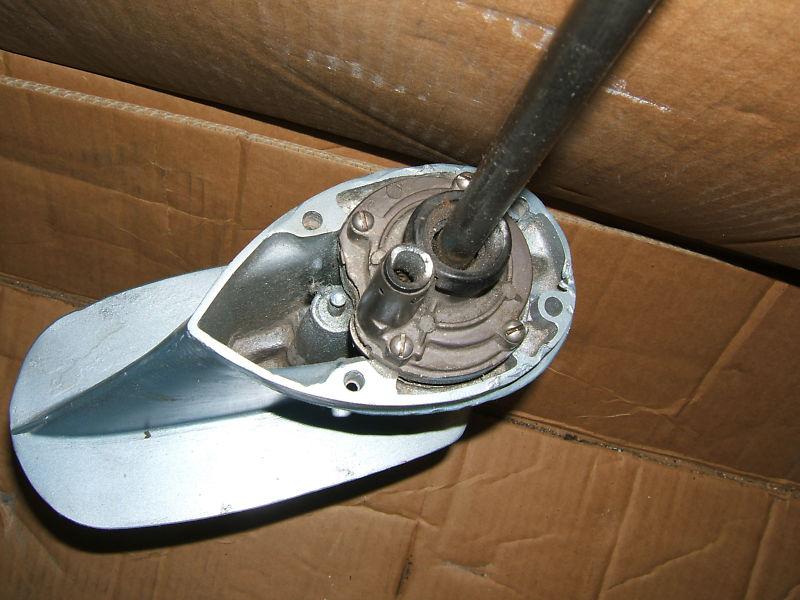 johnson lower unit 9 1/2 hp lowwer unit short shaft., US $125.00, image 3