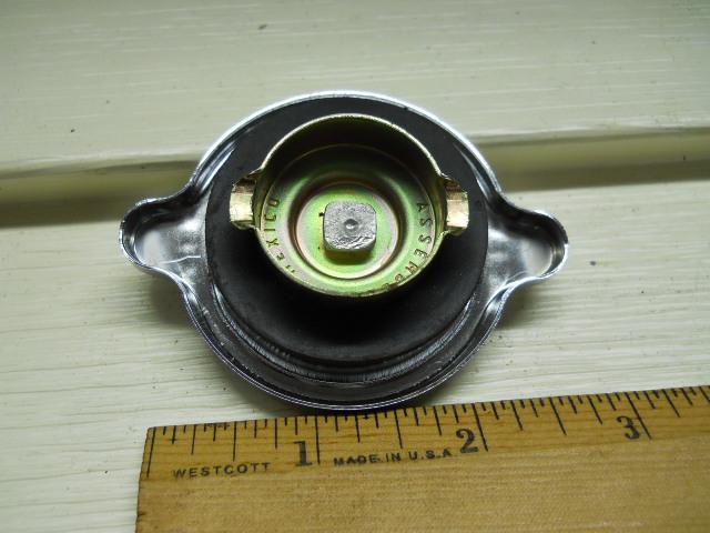 chevy gm oil cap assembled in mexico chrome nos, US $5.00, image 4