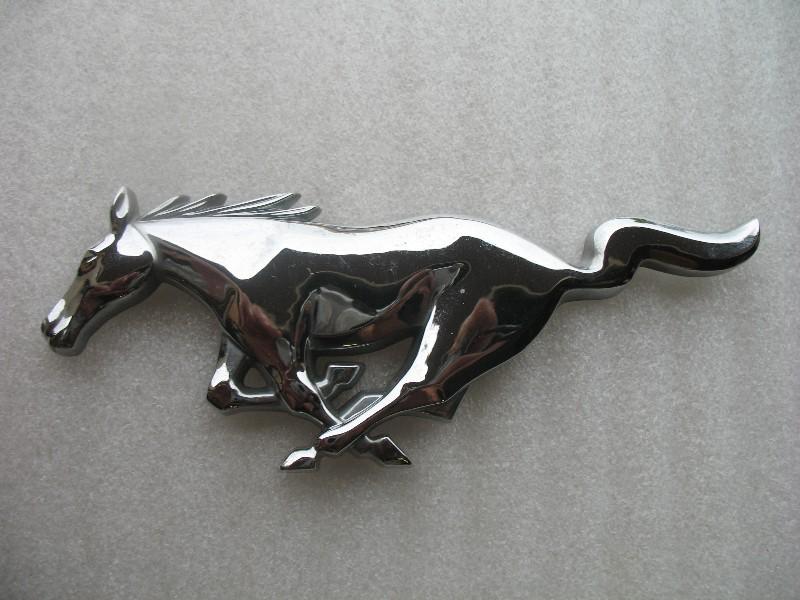2003 ford mustang front grille grill chrome emblem logo decal 99 00 01 02 03 04