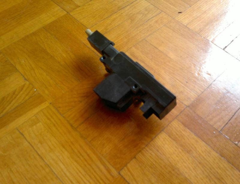 BMW E24 E32 E34 Z1 Trunk Deck Lid Lock Mechanism Central Locking Actuator OEM, US $15.00, image 3