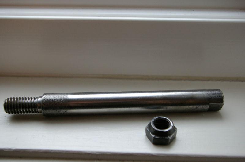 Cuda/challenger 1970-74 brake pivot bolt