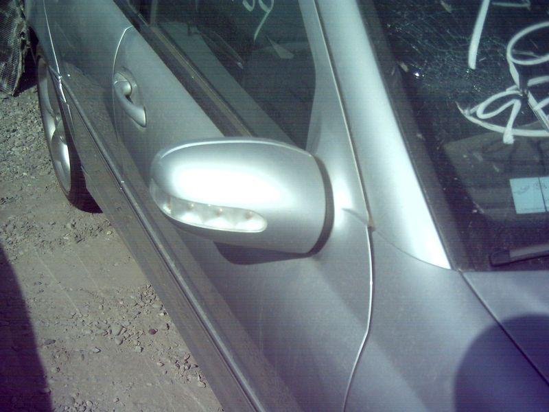 Buy RIGHT DOOR MIRROR MERCEDES CCLASS 2004 in San Bernardino
