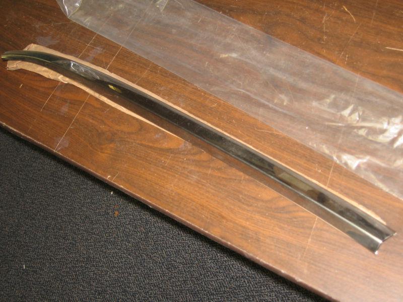 Nos mopar 1959 dodge 4 door left quarter panel molding 