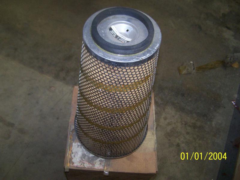 Buy Mack Truck air filter assembly 57md27 in Live Oak, Florida, US