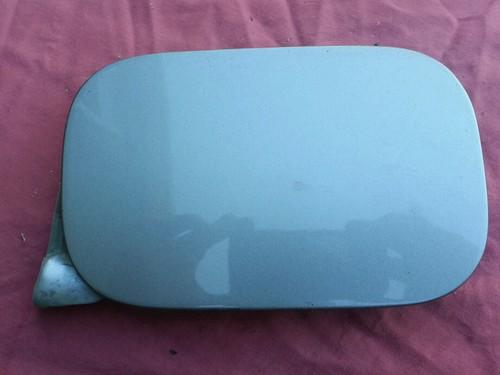 2003 03 audi a4 b6 1.8 t avant -  fuel gas door silver 7ly painted