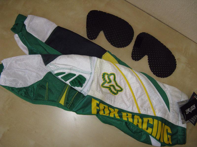 Size 28  kids  fox motocross + atv pants - strafer - kawi green /yel kxf?