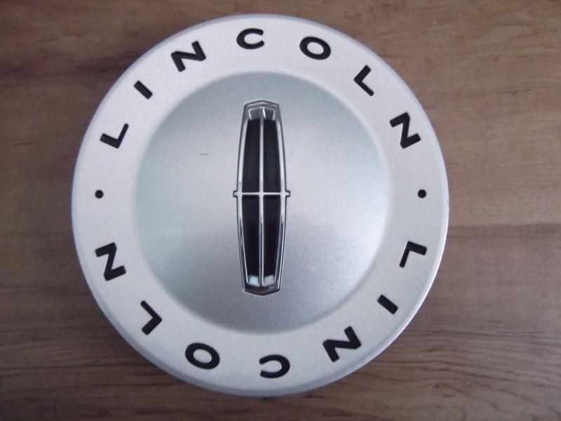 Sell Lincoln LS Town Car Center Hub Cap Caps Hubcap 20032006 in