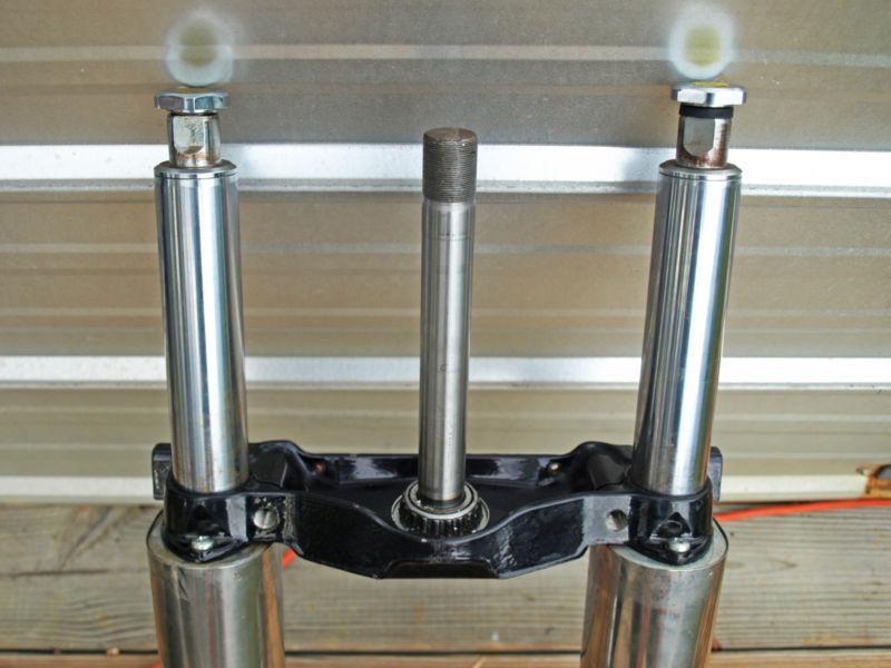 Find OEM HARLEY FL ROAD KING FLHR TRIPLE TREE FORK ASSEMBLY in Magee