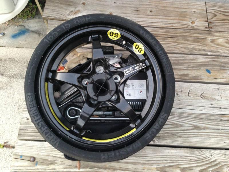 Find MERCEDES SLK,CLK,C class W203 => EMERGENCY JACK KIT + AIR TIRE COMPRESSOR PUMP in North