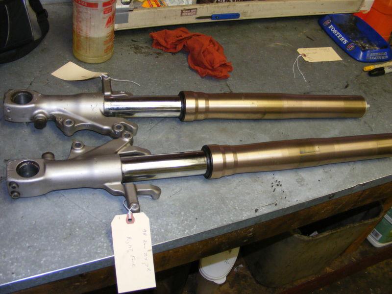 Find 98 KAWASAKI ZX7R FRONT FORKS in Akron, Ohio, US, for US $165.00