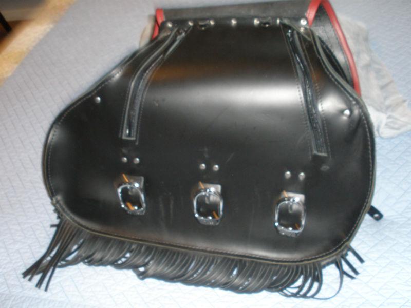 NEW>>>>HARLEY DAVIDSON RED TRIM SADDLEBAGS....90998-97, US $1,950.00, image 8