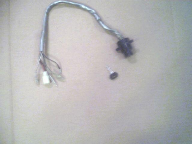 Yamaha qt50 (key / ignition switch) yamahopper switch  (1) key  oem (used) 82-87