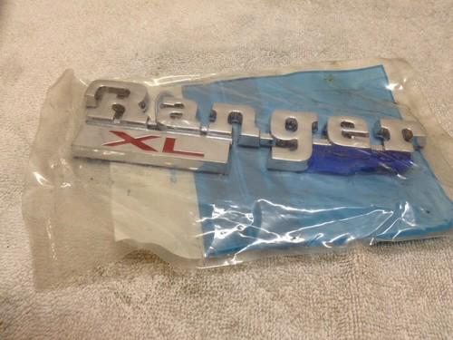 Nos oem ford ranger xl name plate badge emblem e3tz-16720-b