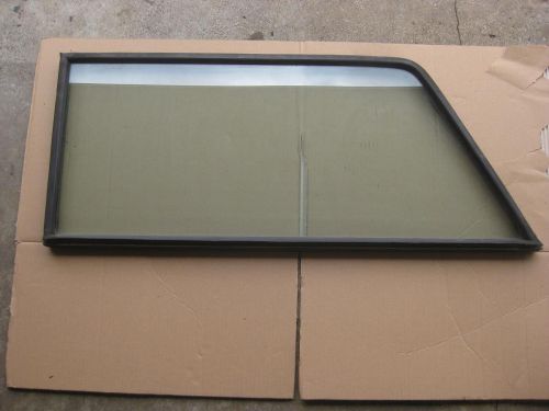 Rear cargo window and seal drivers side jeep grand wagoneer oem 84-91