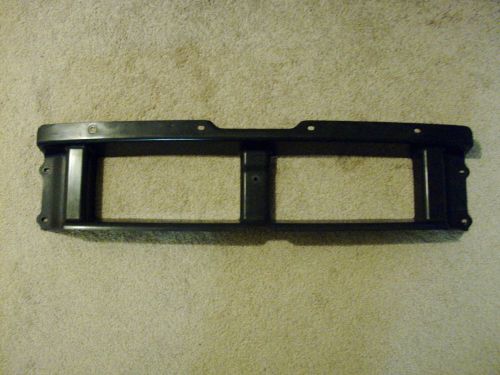 2001-2005 ford explorer sport trac 2dr grille panel cover air deflector baffle