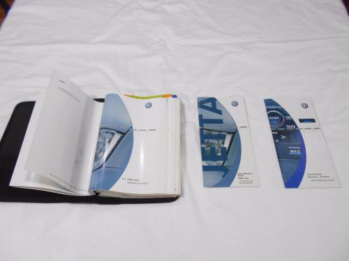 2002 volkswagen jetta   owner's manual set &amp; black vw 4 ringed premium case