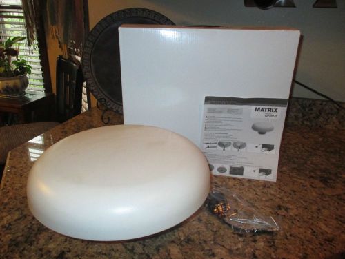 Marine / rv omnidirectional low profile tv antenna - analog and digital hdtv