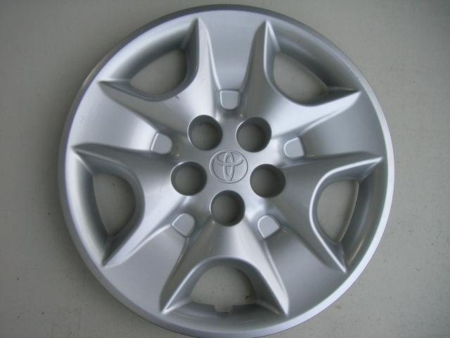 2000-2005 toyota celica 15" used oem  wheel cover hubcap