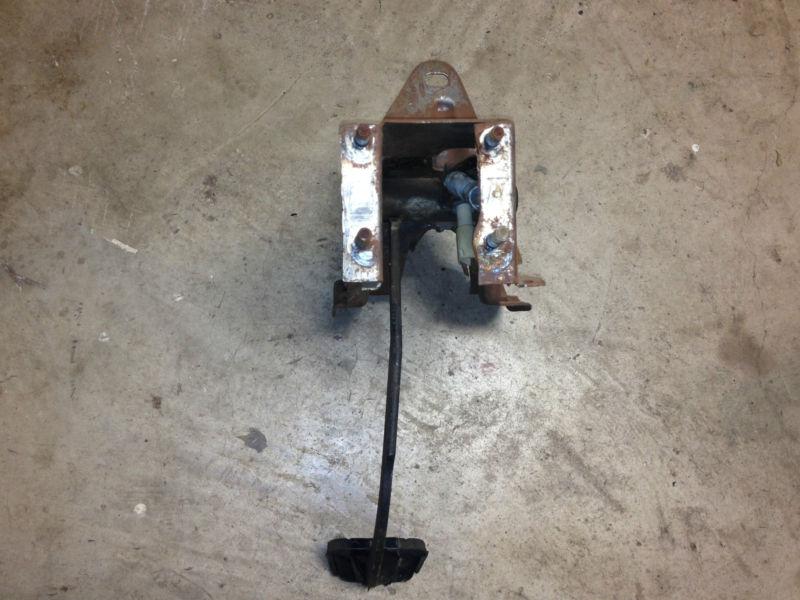 67-72 Chevy GMC trucks - brake pedal assembly (w/ automatic trans - no clutch), US $20.00, image 3