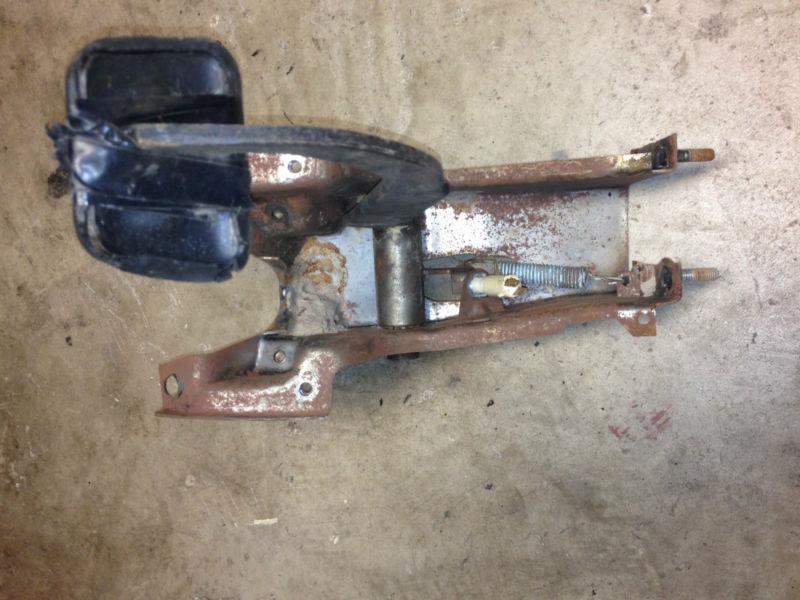 67-72 Chevy GMC trucks - brake pedal assembly (w/ automatic trans - no clutch), US $20.00, image 5