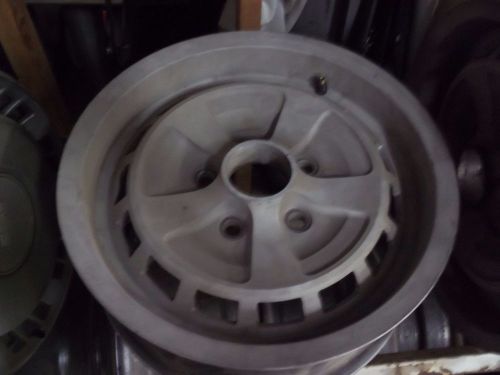 Jaguar xjs xj6 aluminum wheels with center caps