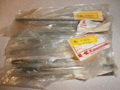 John deere snowmobile nos 84 trailfire, 82-84 snowfire cylinder stud set, m69651
