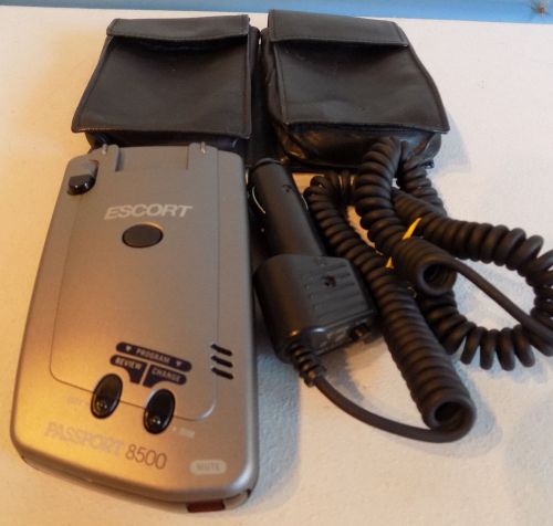 Escort passport radar laser detector 8500 w/ leather case nice car auto *nr*