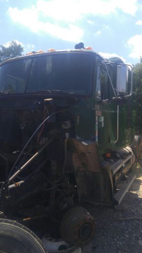 Mack ch613 9spd transmission 1996