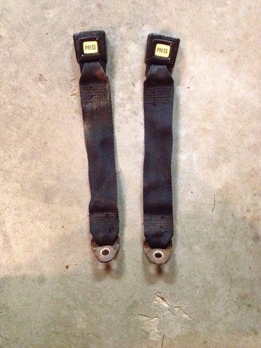 Vw volkswagen rabbit diesel rear seat belt latches black