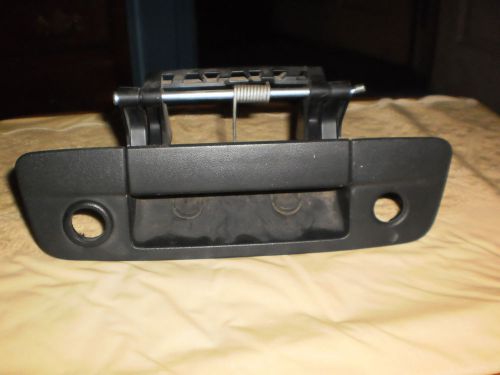 Used/ 2015 dodge ram 1500/tail gate rear handle with camera hole/oem# 68197873aa