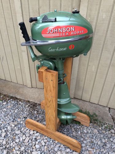 Vintage 1946 johnson 5hp sea horse outboard motor / restored