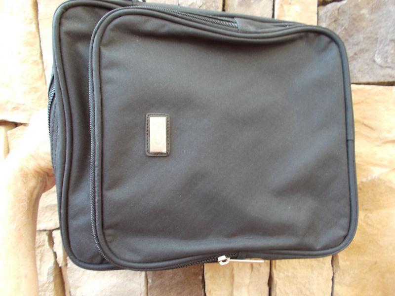 Range rover nylon zippered expandable luggage travel gym bag,..very unusual