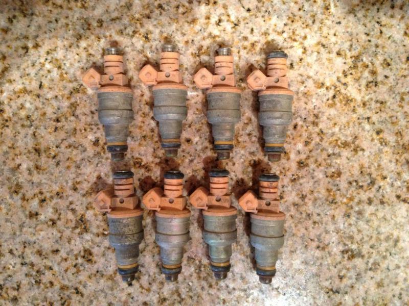 Set of 8 ford lincoln genuine oem bosch fuel injectors 85-97 5.0 5.8 302 351 v8