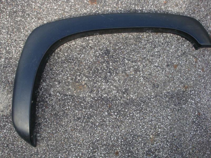 Chevy silverado gmc sierra right front fender flare 99 00 01 02 03 04 05 06