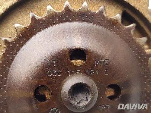 Vw touran engine oil pump 1.6 fsi petrol 85kw (115 hp) 03c115121c 03c115251m mpv