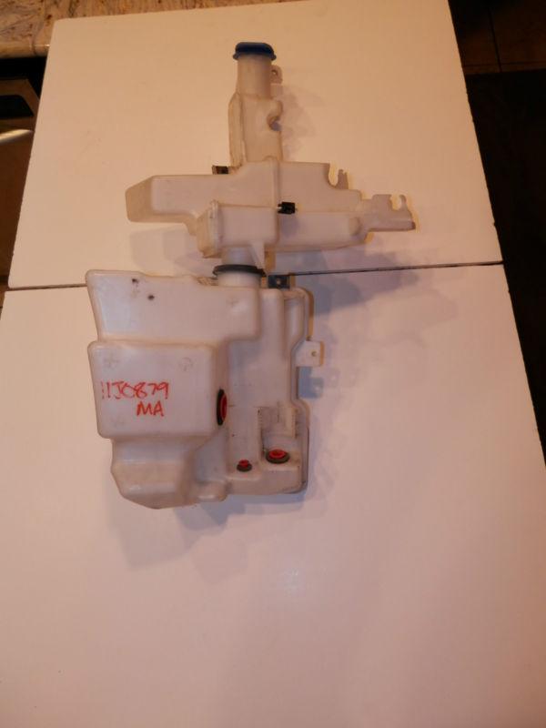 Find VOLKSWAGEN B6 PASSAT OEM WASHER RESERVOIR in San Antonio, Texas, US, for US 35.00