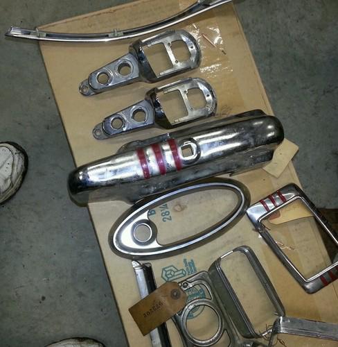 1942 dodge nos  left front bumper guard 953795