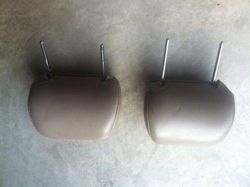 Toyota 4runner headrest