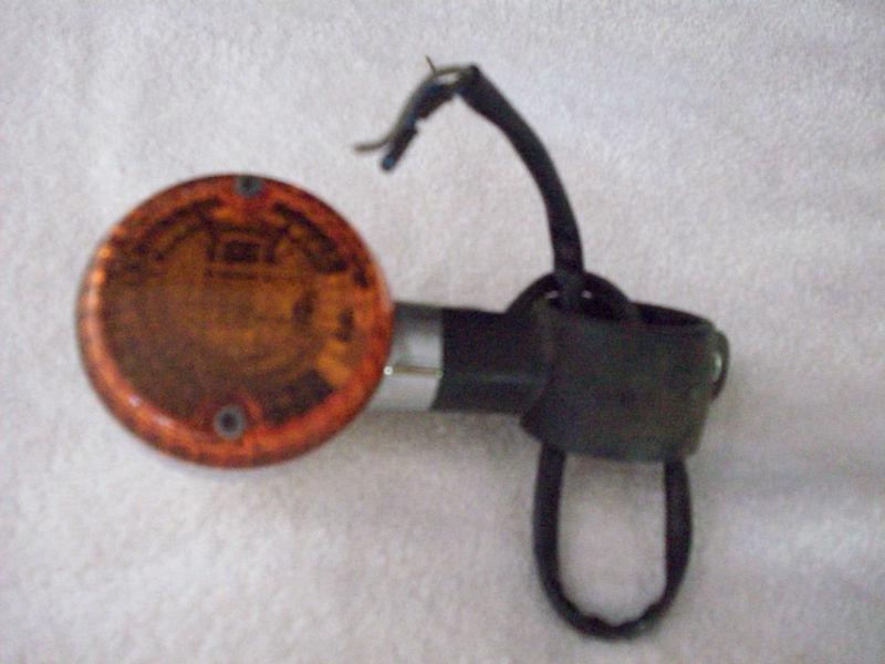 Left turn signal for a suzuki vulcan 500