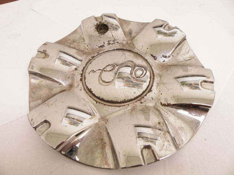 (1) u2 s508-45 c-053 used chrome wheel hub cover center cap