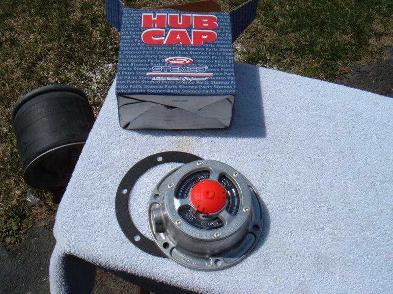 Sell STEMCO TRUCK, BUS HUB CAP in Washingtonville, New York, US, for US