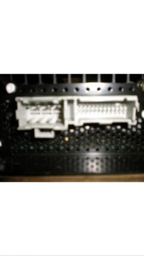 Factory bose amplifier danali escalade 1998-2000