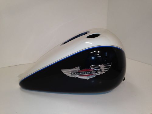 2011-2014 flstn softail deluxe - birch white/midnight two-tone paint - like new