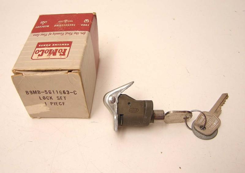 Nos 1959 1960 1961 ford mercury glove box lock with keys b9mb-5611663-c